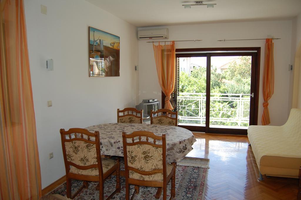 Apartments Bojanic Vodice Quarto foto