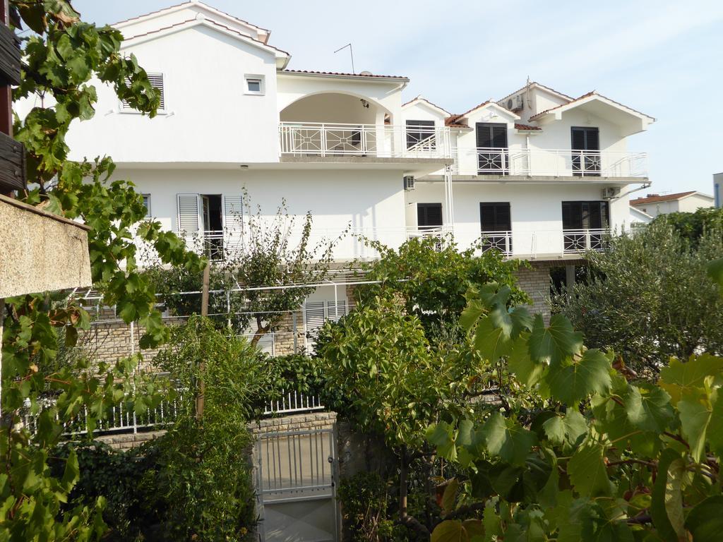 Apartments Bojanic Vodice Exterior foto